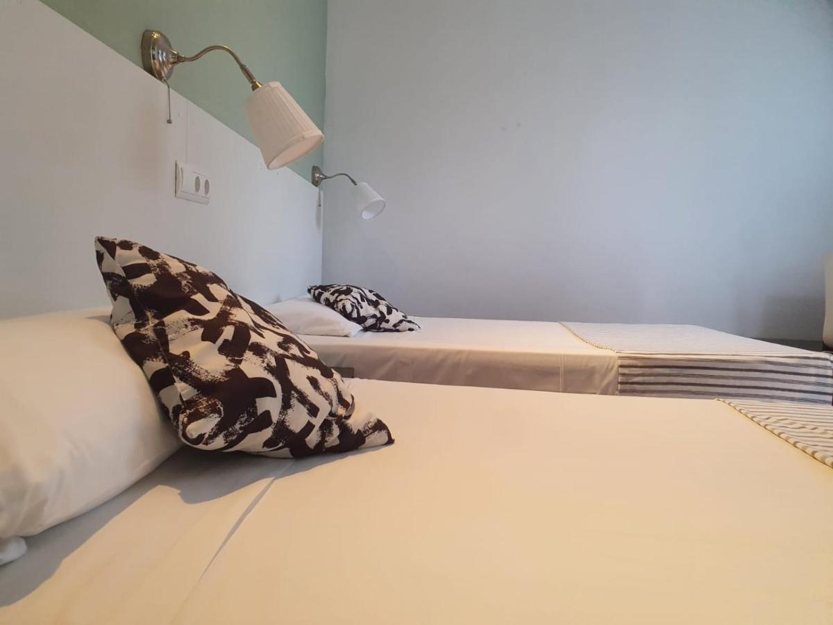 Hostal Ayamonte Los Mellizos ภายนอก รูปภาพ